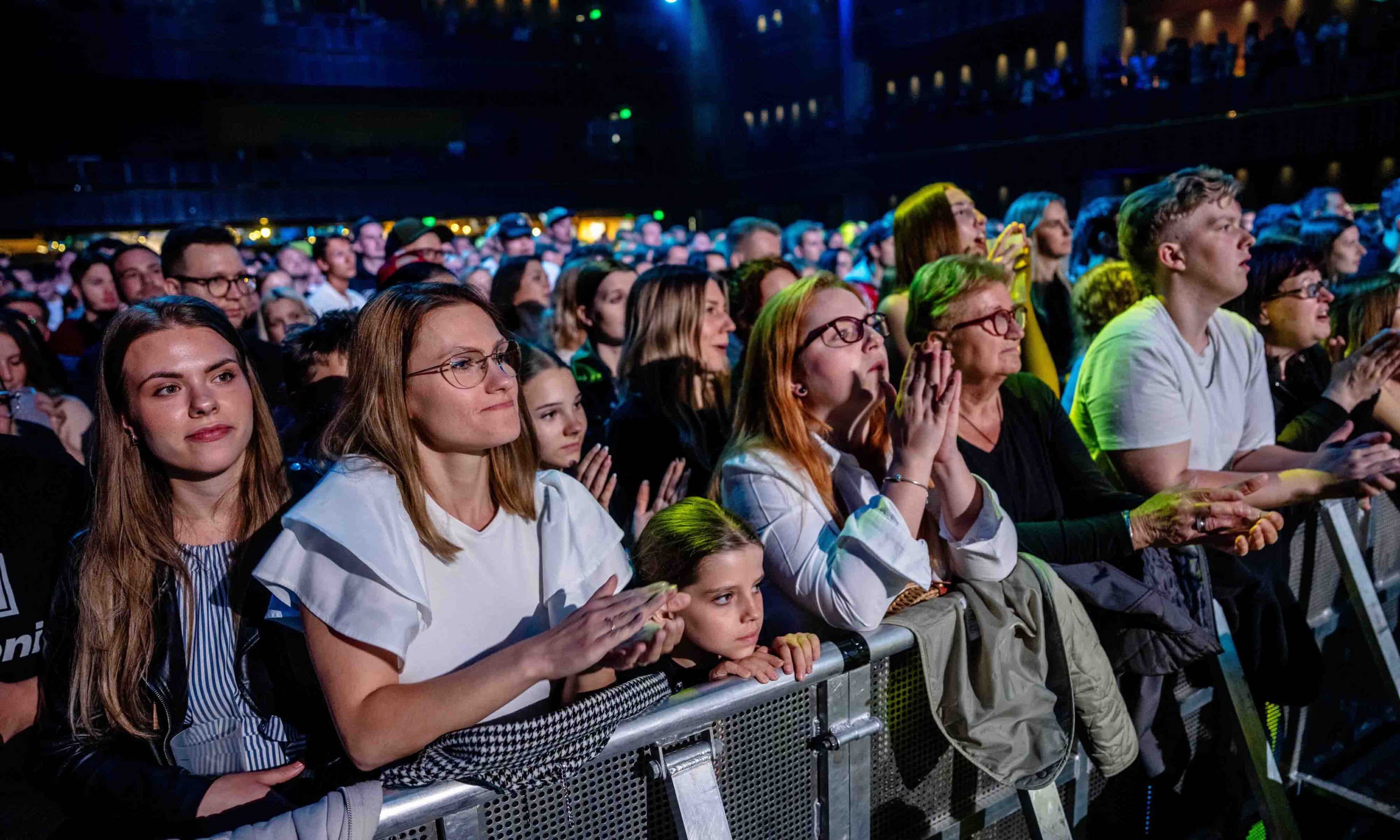 Diváci v sále Forum Karlín sledují finále Survivoru. Foto: poskytla TV Nova