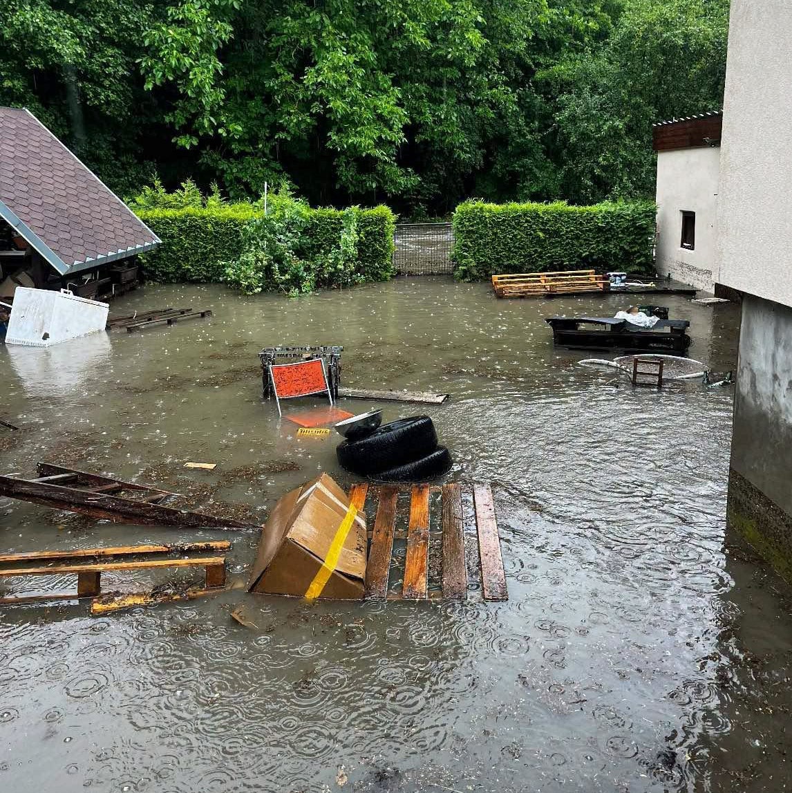 Zaplavený pozemek ve středních Čechách. Foto: HZS