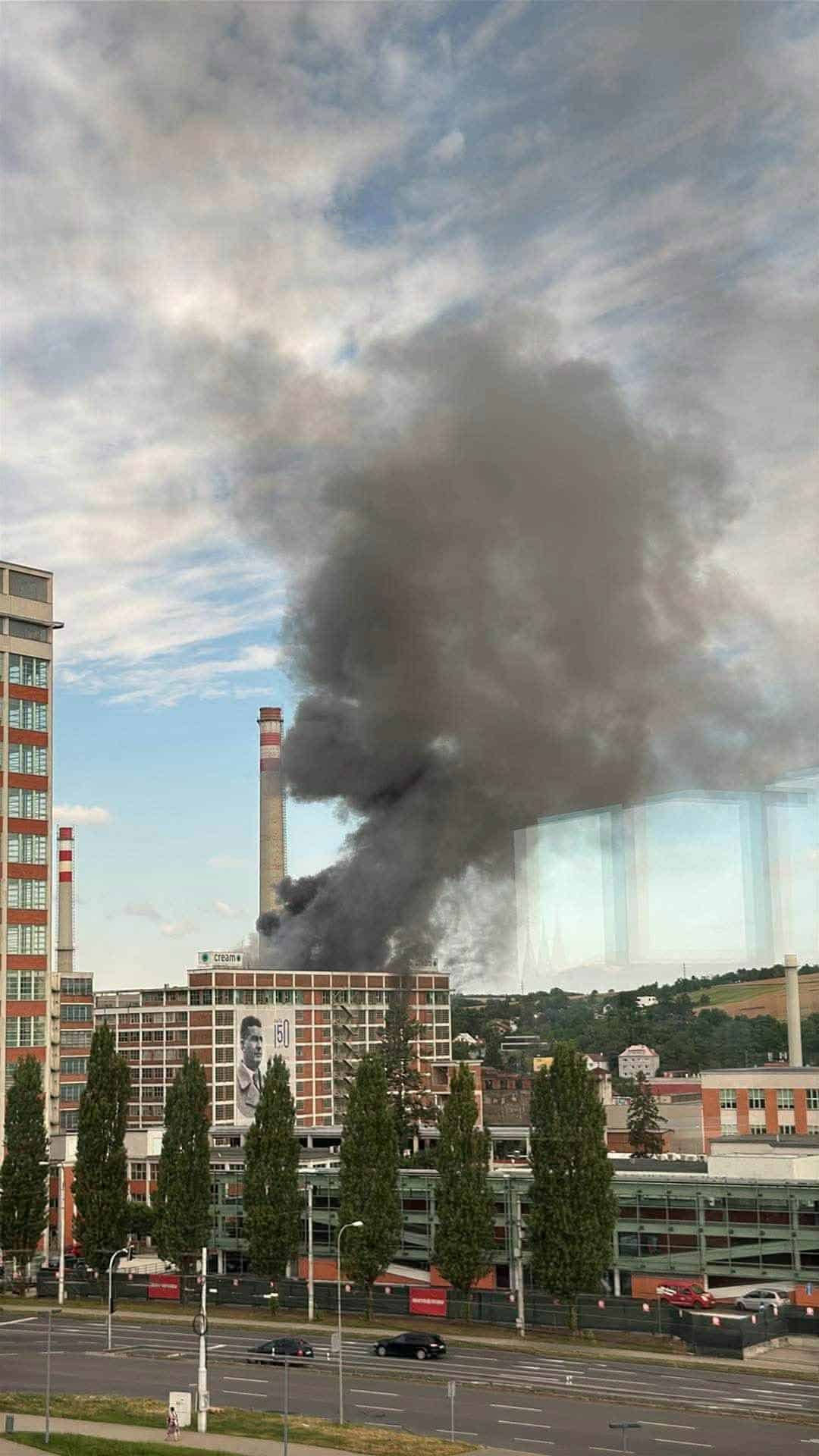 Požár budovy ve Zlíně. Foto: HZS