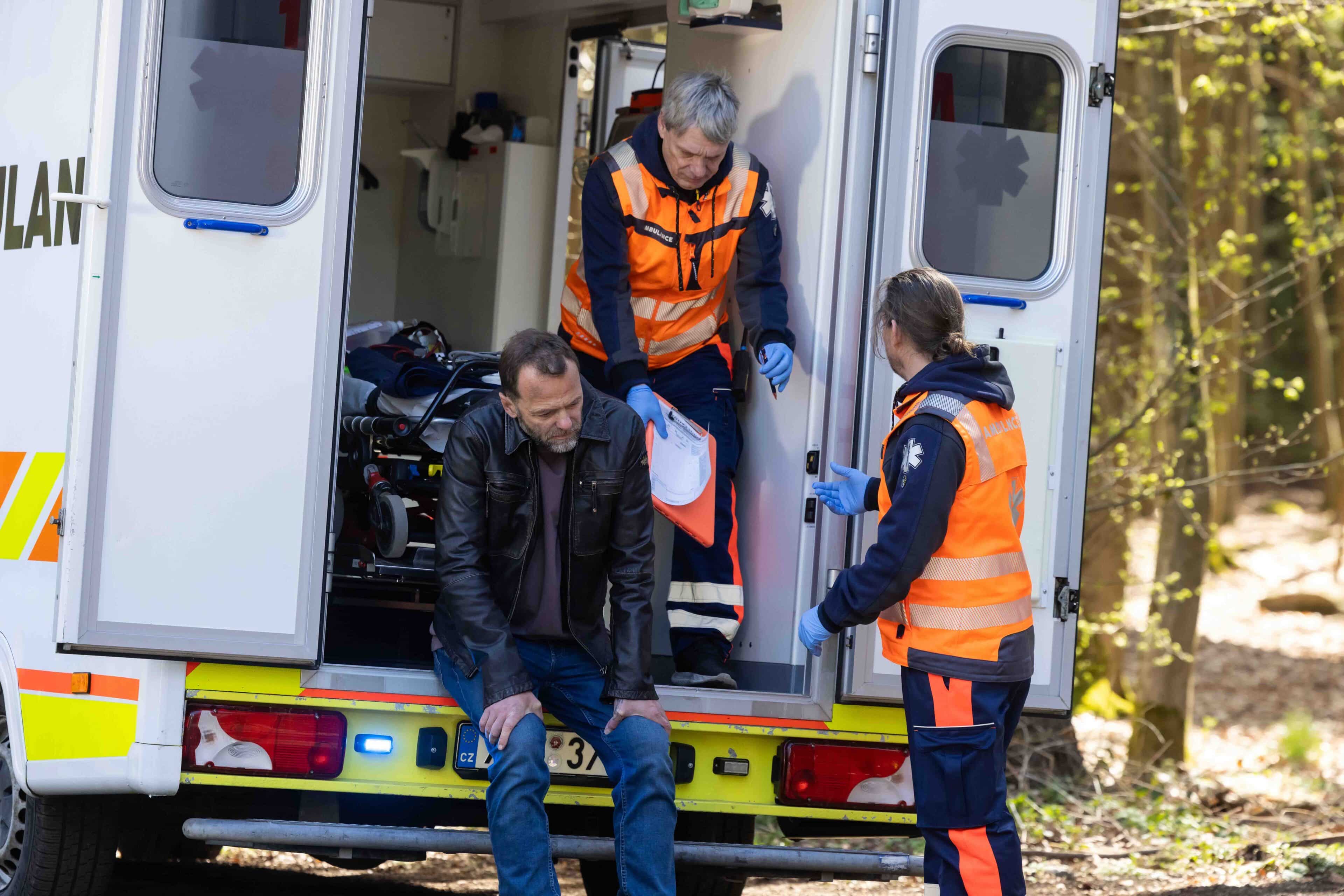 Filipovi (Lukáš Langmajer) po cestě z Polska shoří kamion s nákladem. Foto: TV Nova / se souhlasem