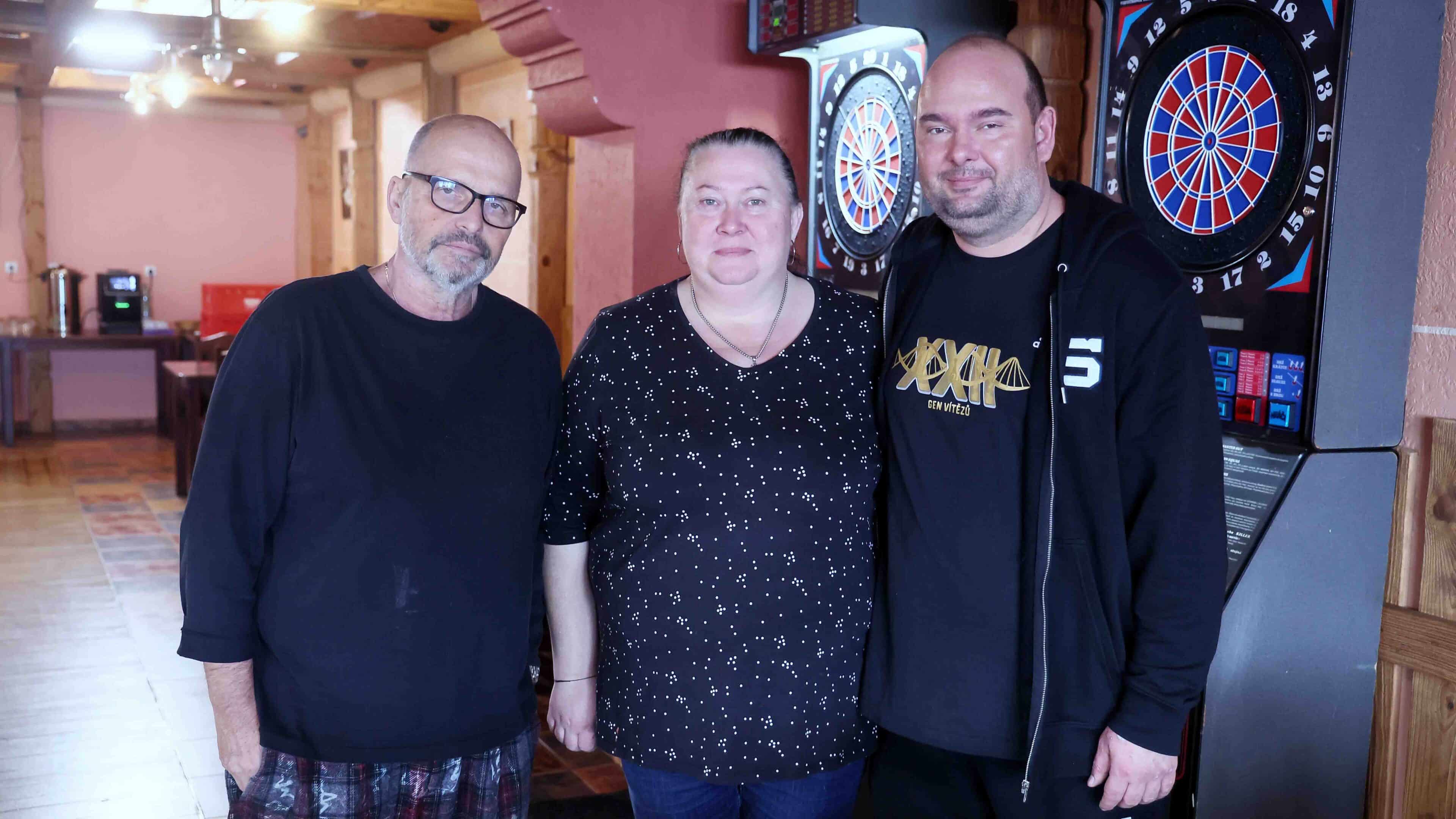 Zdeněk Pohlreich, provozní restaurace Trilobit Vendy a její snoubenec Michal. Foto: TV Prima / se souhlasem