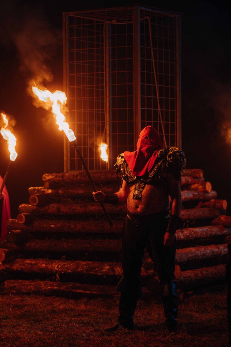 Zrádci v 5. dílu upálili Lukáše na hranici. Foto: TV Prima / se souhlasem