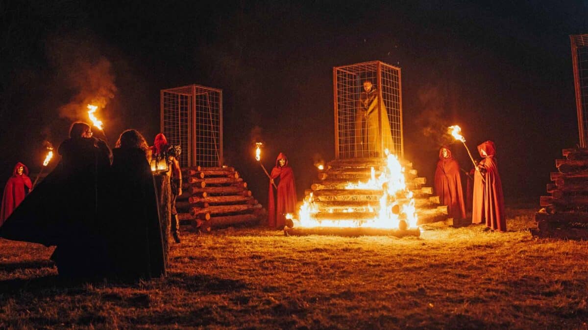 Zrádci v 5. dílu upálili Lukáše na hranici. Foto: TV Prima / se souhlasem